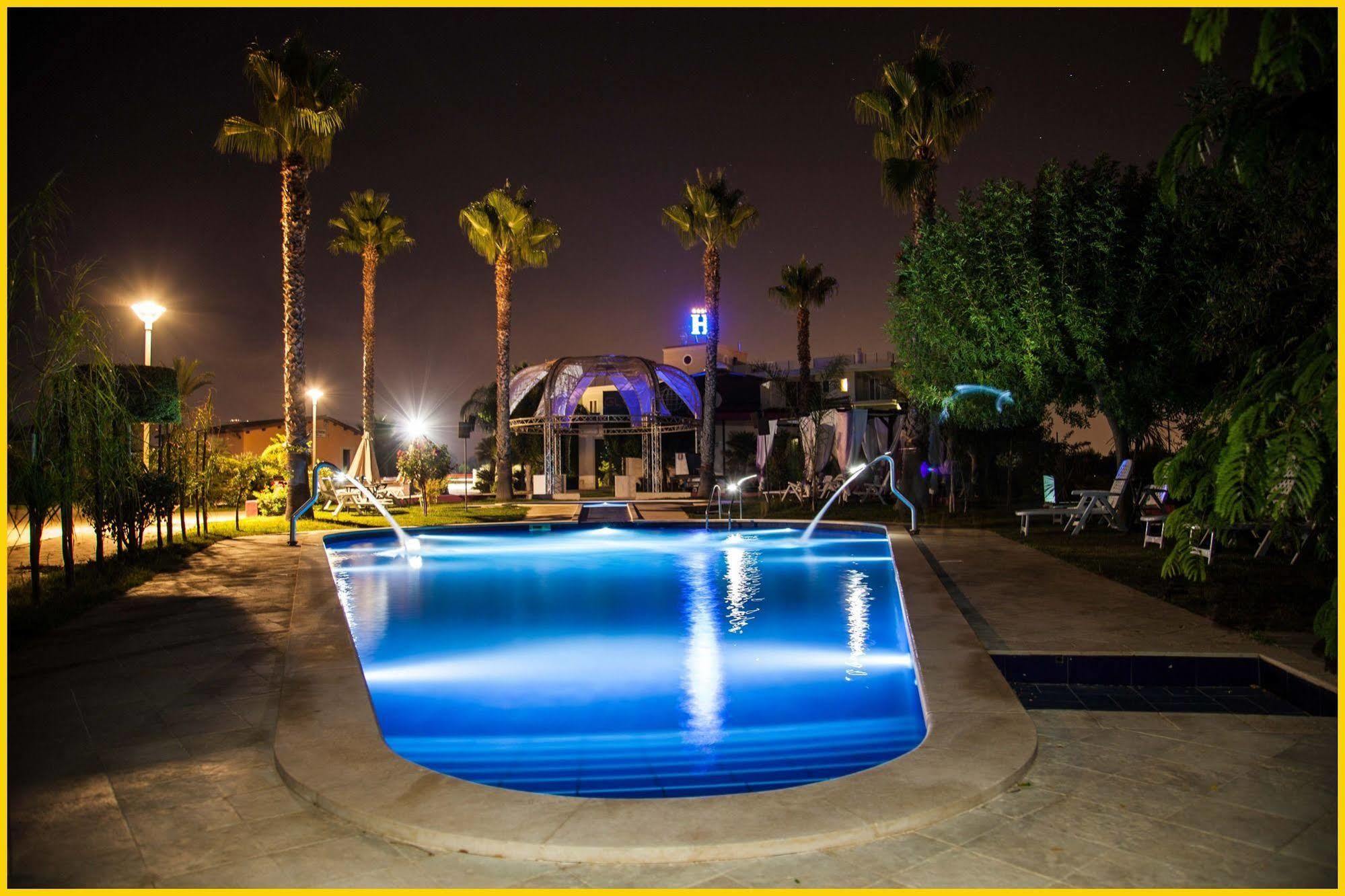 Hotel Pacla 아볼라 외부 사진