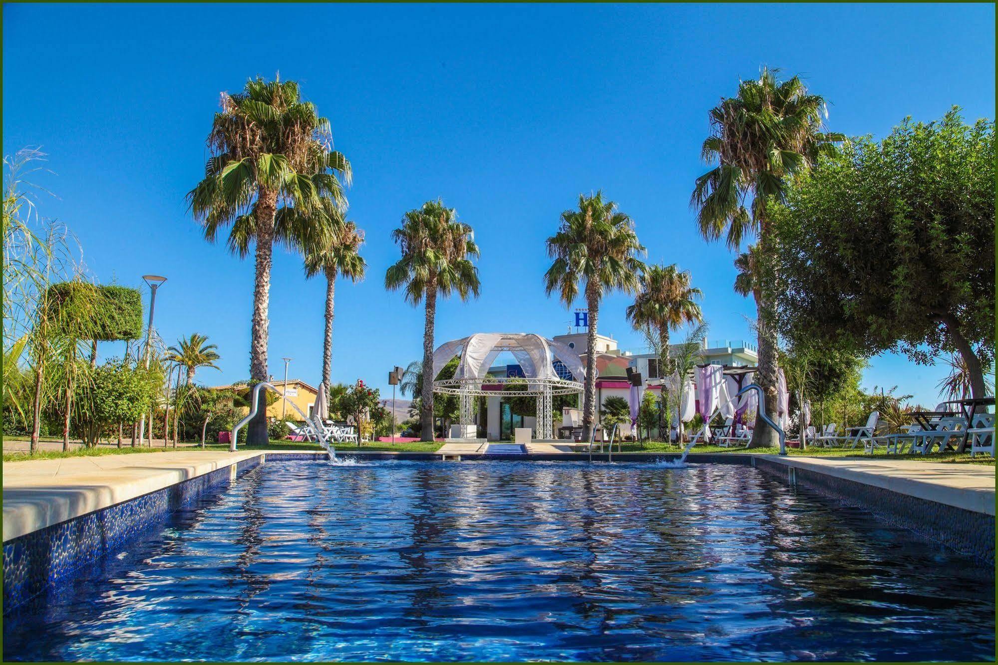 Hotel Pacla 아볼라 외부 사진
