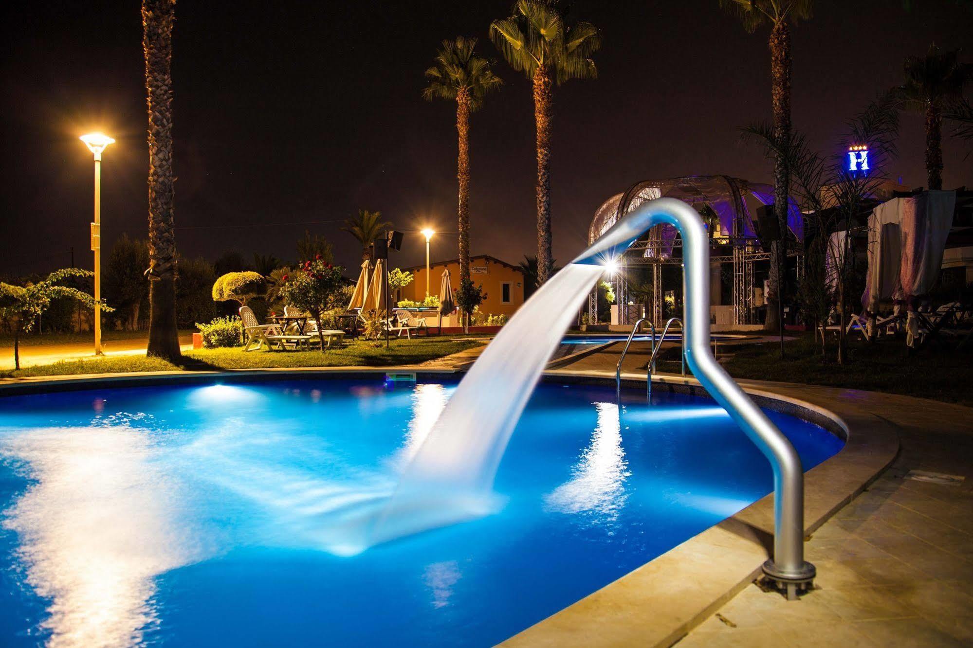 Hotel Pacla 아볼라 외부 사진