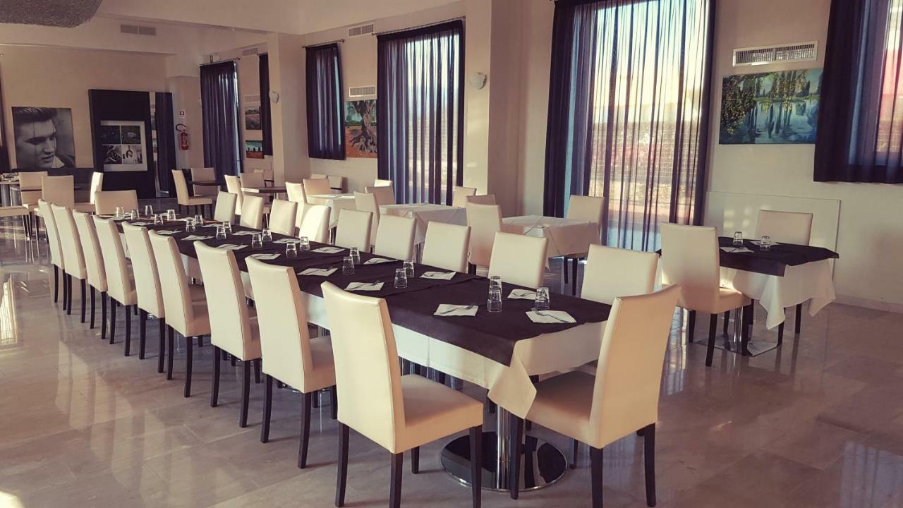 Hotel Pacla 아볼라 외부 사진