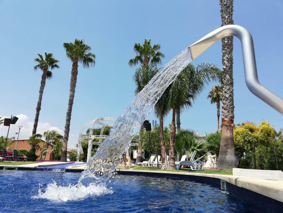 Hotel Pacla 아볼라 외부 사진