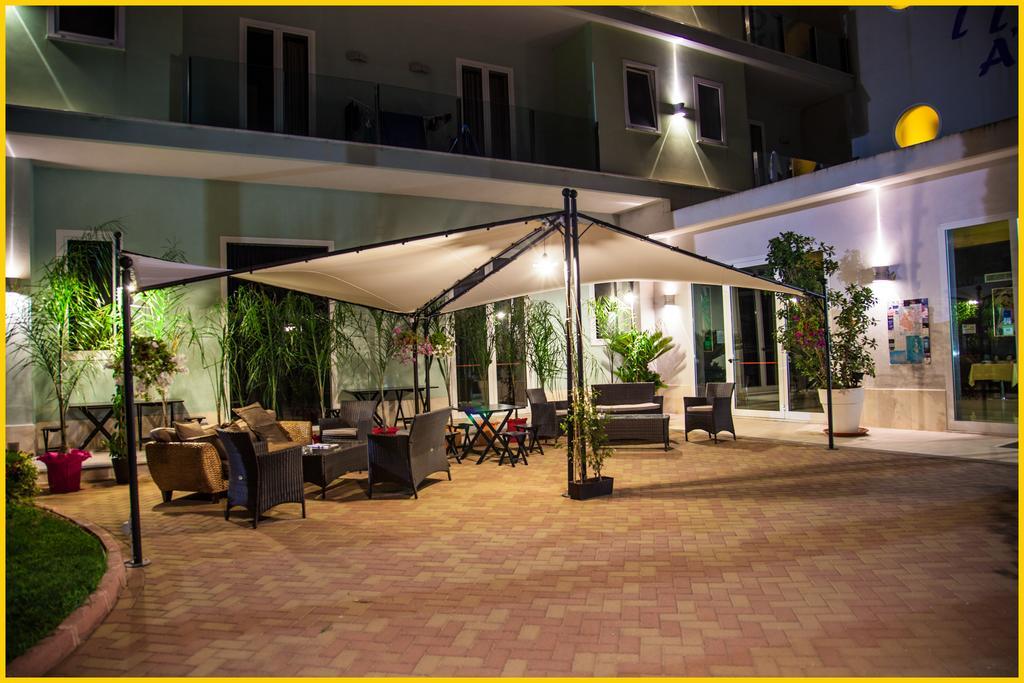 Hotel Pacla 아볼라 외부 사진